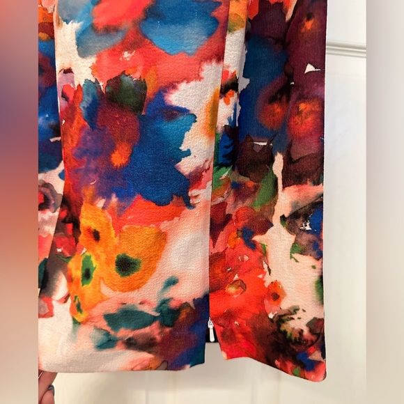 Set: White Crop Top with High Waisted Skirt - Picture 6 of 9